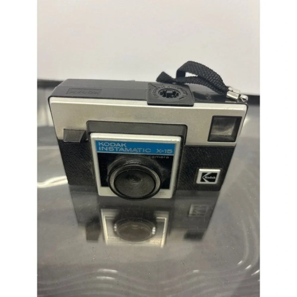 Kodak Instamatic X 15 Camera Black Silver Retro Vintage Film Camera untested